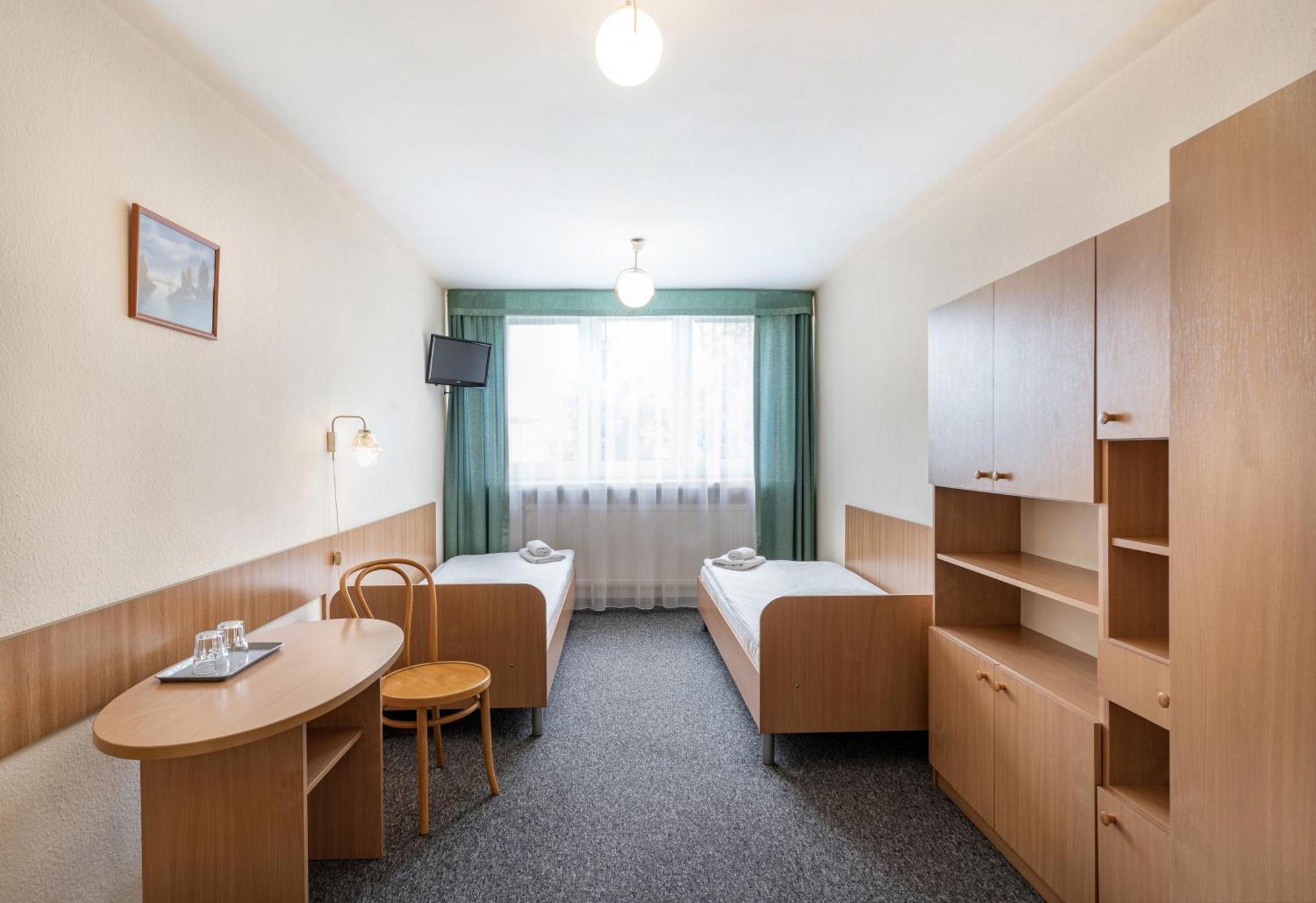 Hotel Alf Krakow Ngoại thất bức ảnh