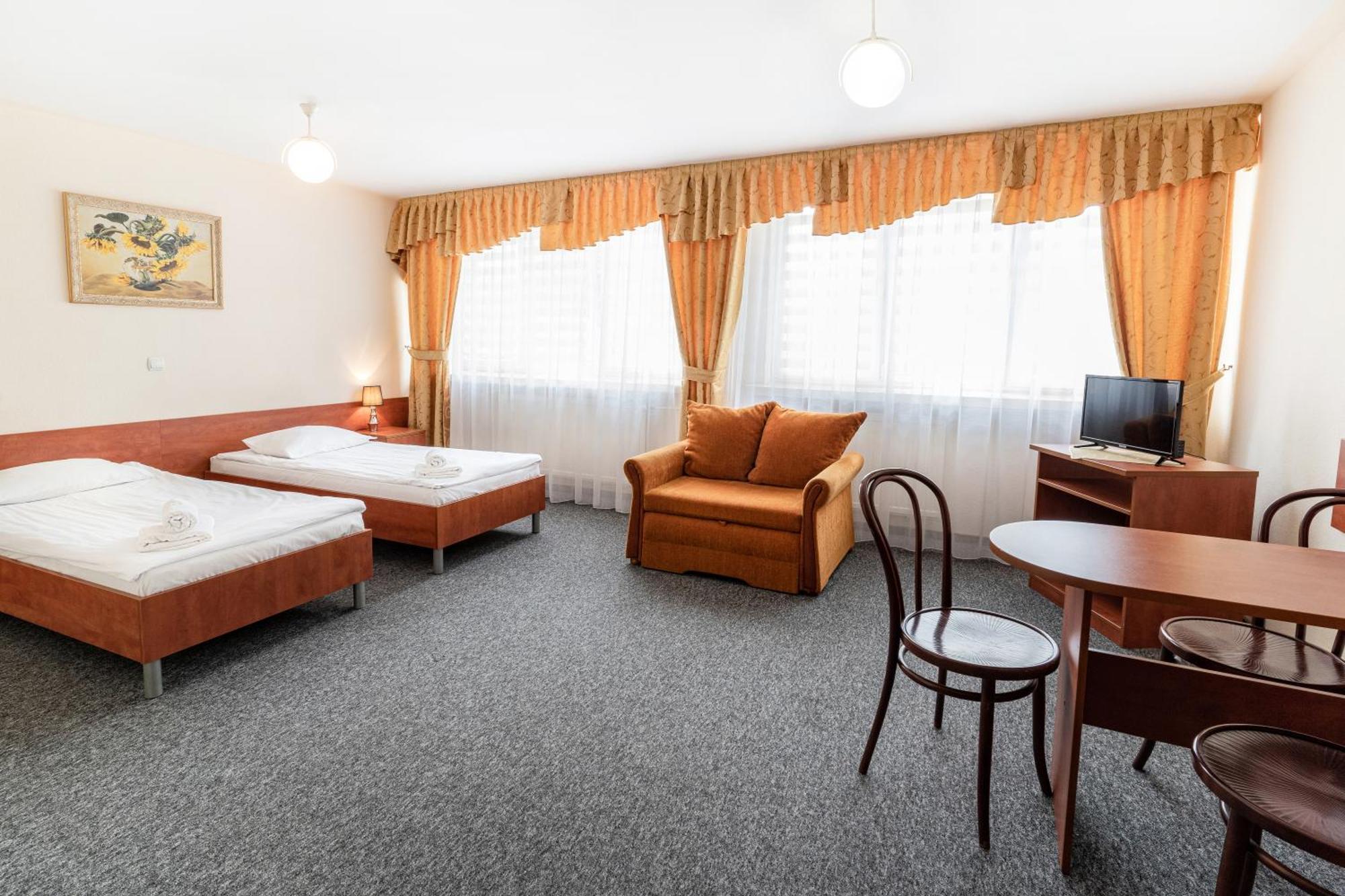 Hotel Alf Krakow Ngoại thất bức ảnh