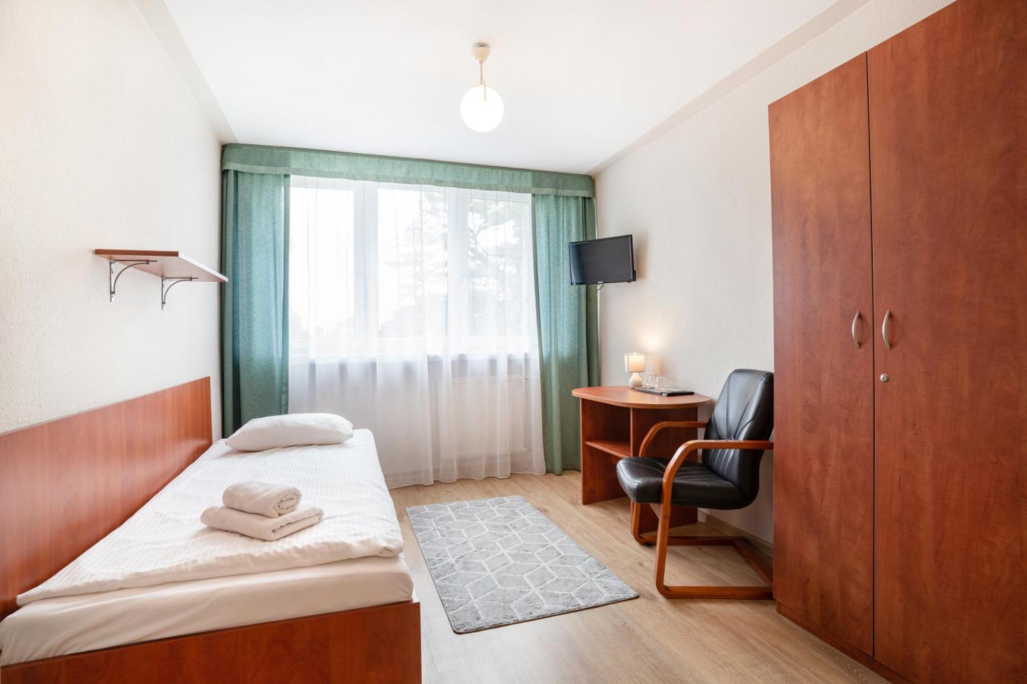 Hotel Alf Krakow Ngoại thất bức ảnh