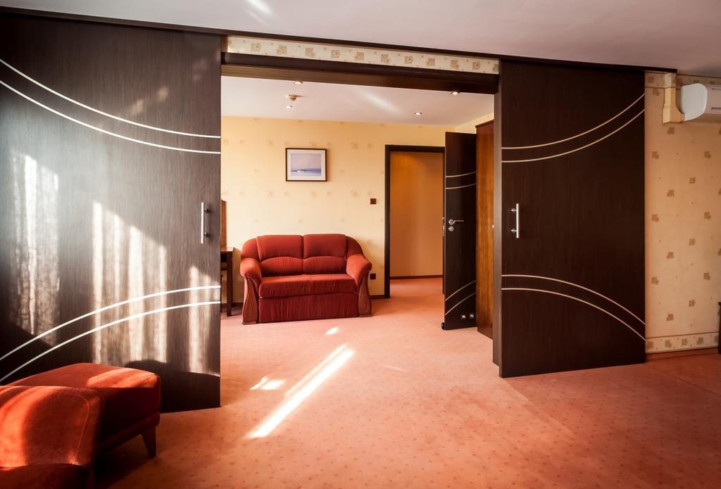 Hotel Alf Krakow Ngoại thất bức ảnh